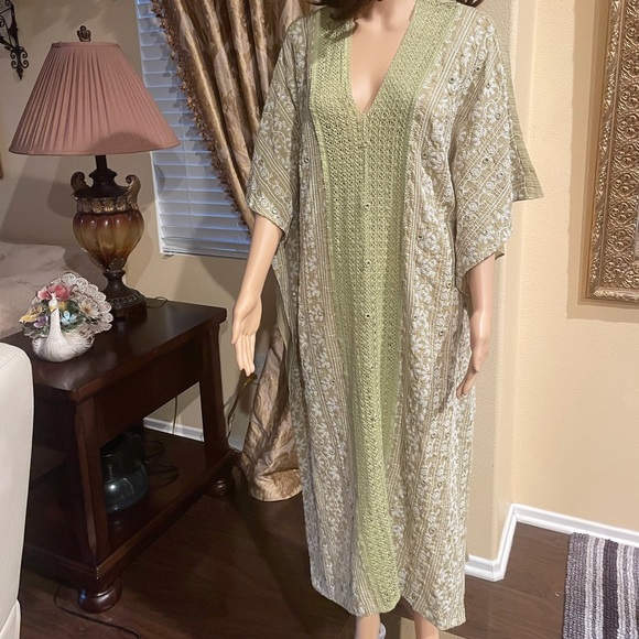 Zara Embroidered Long Dress - Picture 10 of 12